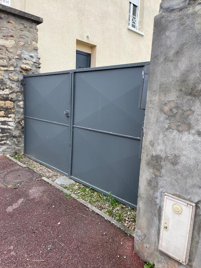 Agreable Maison De Ville A Pacy Sur Eure Екстериор снимка