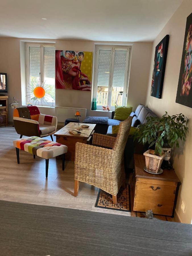 Agreable Maison De Ville A Pacy Sur Eure Екстериор снимка